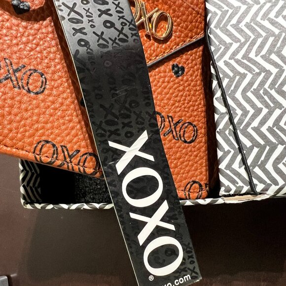 XOXO NWT Wallet & Keychain Set ā Orange You Glad You Foundā Me? - Picture 11 of 15